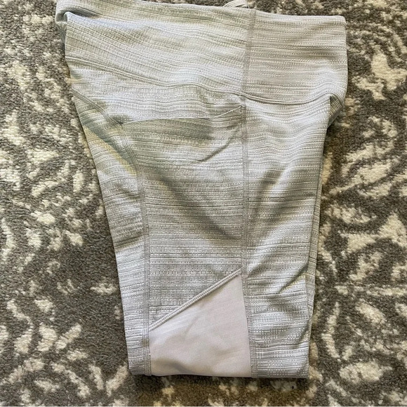 Athleta Hi Rise Chatarunga Light Grey Leggings - Picture 8 of 13